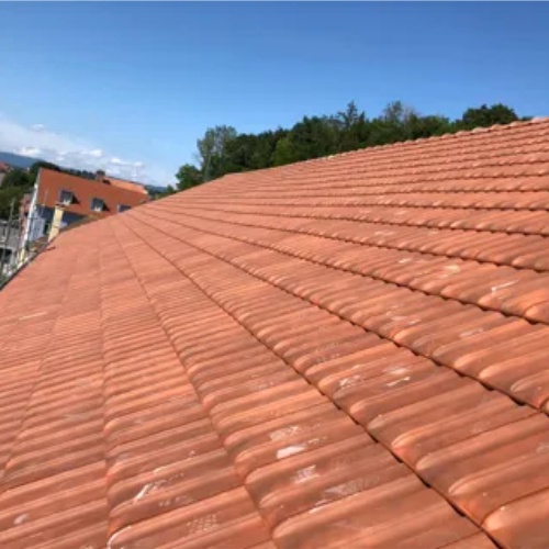 SARL LE PETIT COUVREUR