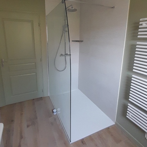 AGENCEMENT BAIN 85