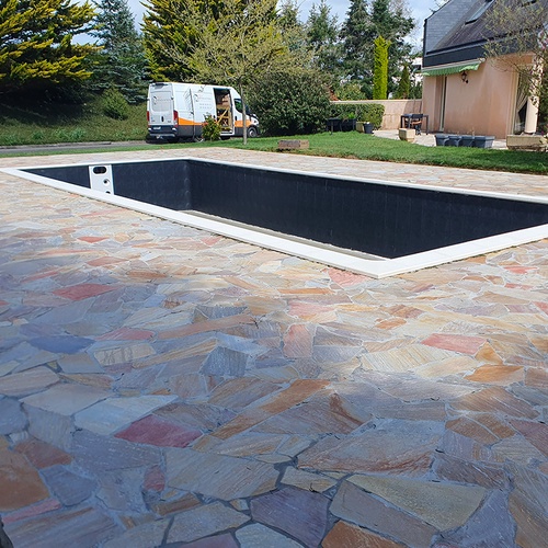 POLE RENOVATION SARL