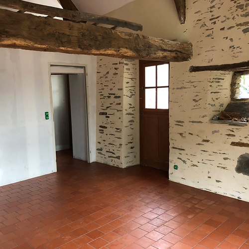 POLE RENOVATION SARL