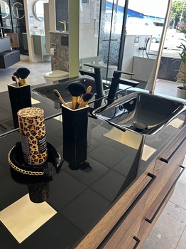 Magasin Comptoir des Fers à Ambérieu en Bugey (01) 28