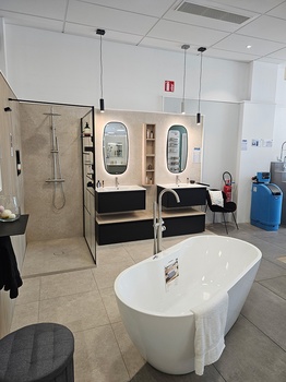 Douche et baignoire îlot 