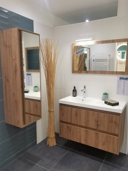 Ensemble meuble de salle de bains avec miroir