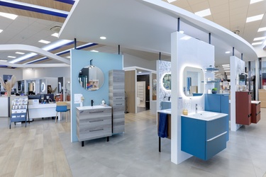 Meuble de salle de bain avec colonne de rangement