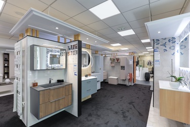 Meuble de salle de bain suspendu avec armoire de toilettes