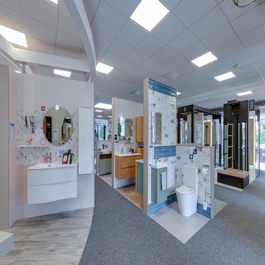 Meuble suspendu avec colonne de rangement