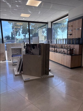 Magasin Comtat & Allardet à Lunel (34)