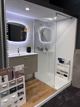 Meuble de salle de bain et douche