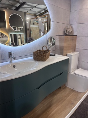 Meuble de salle de bain avec miroir LED