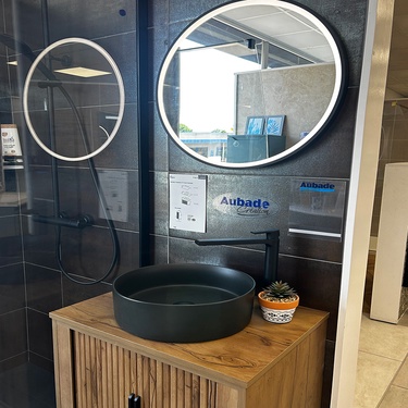 Magasin Comptoir des Fers à Ambérieu en Bugey (01) 19