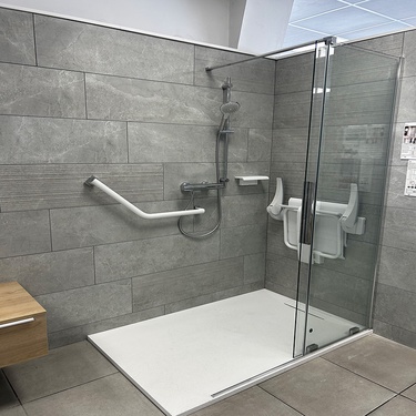 Magasin Comptoir des Fers à Ambérieu en Bugey (01) 31