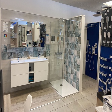 Magasin Comptoir des Fers à Ambérieu en Bugey (01) 1