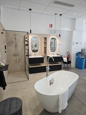 Douche et baignoire îlot 