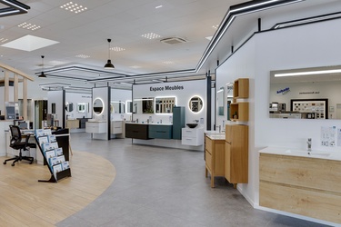 Meuble de salle de bain avec colonne de rangement