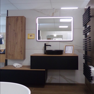 Meuble suspendu symétrique avec colonne de rangement