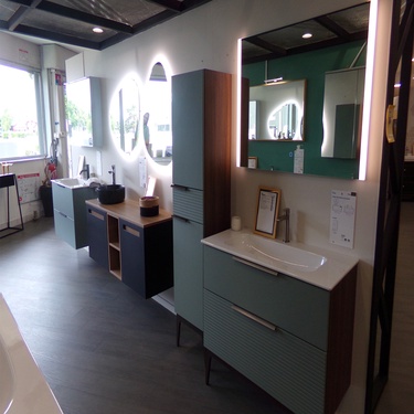 Meuble de salle de bain avec tiroir