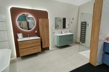 Meuble de salle de bain suspendu avec miroir