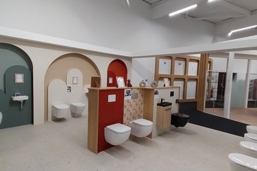 WC suspendu avec lave mains