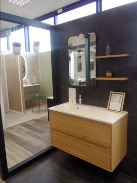 Magasin Comet à Saint Doulchard (18)