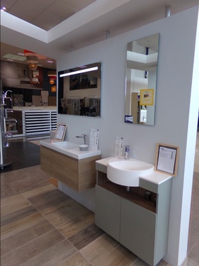 Magasin Comet à Saint Doulchard (18)