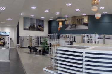 Magasin Comet à Saint Doulchard (18)