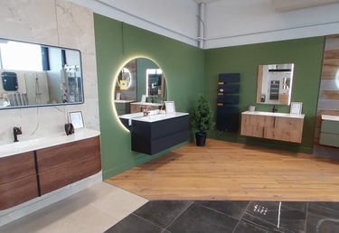 Magasin Comet à Saint Doulchard (18)