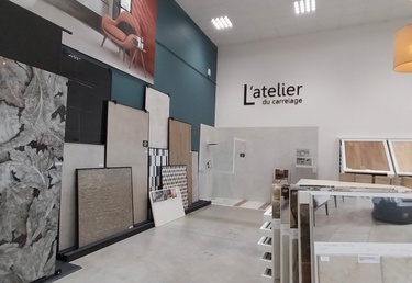 Magasin Comet à Saint Doulchard (18)