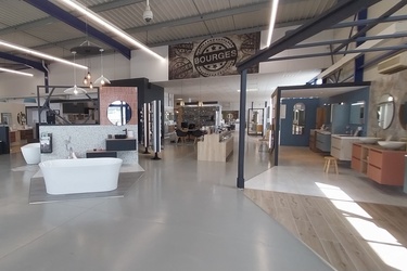 Magasin Comet à Saint Doulchard (18)