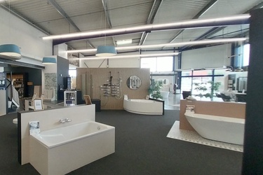 Magasin Comet à Saint Doulchard (18)