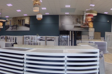 Magasin Comet à Saint Doulchard (18)