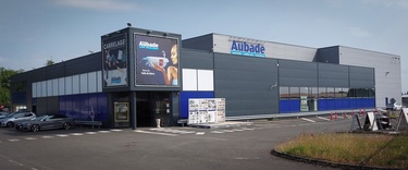 Magasin Comet à Saint Doulchard (18)