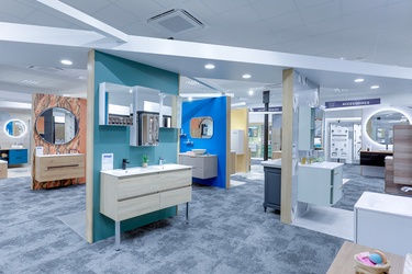 Meuble de salle de bain avec pied