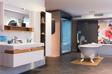 Meuble double vasque avec baignoire sur pied