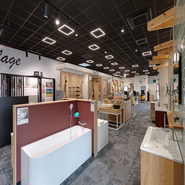 Baignoire semi ilôt