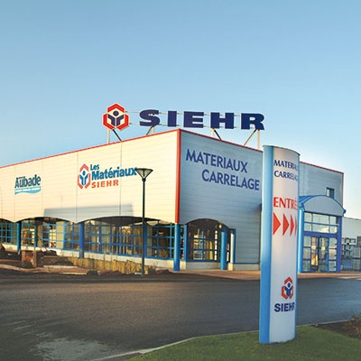 Magasin Les Matériaux Siehr Schweighouse / Moder