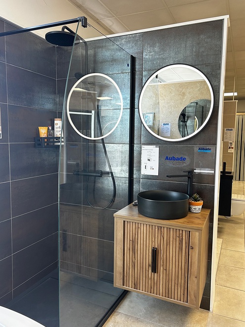 Magasin Comptoir des Fers à Ambérieu en Bugey (01) 17