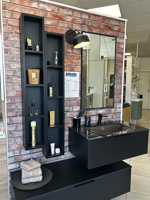 Magasin Comptoir des Fers à Ambérieu en Bugey (01) 20