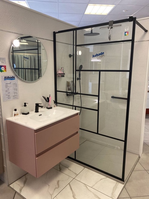 Magasin Comptoir des Fers à Ambérieu en Bugey (01) 10