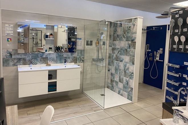 Magasin Comptoir des Fers à Ambérieu en Bugey (01) 1