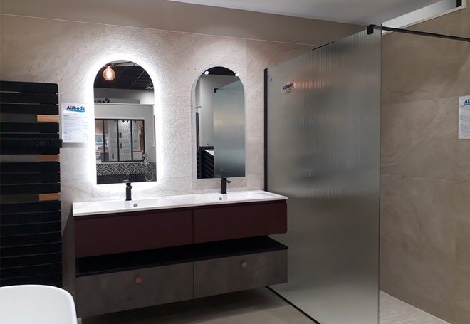 Meuble double vasque avec douche 