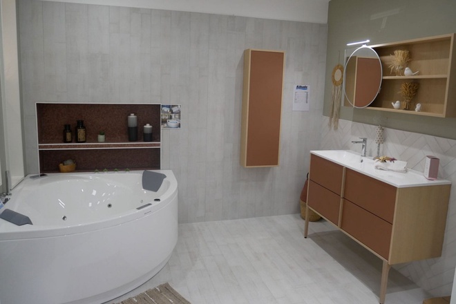 Magasin Comptoir des Fers Saint-Genis-Pouilly (01) 1