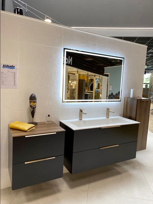 Magasin comptoir des fer Ville la grand