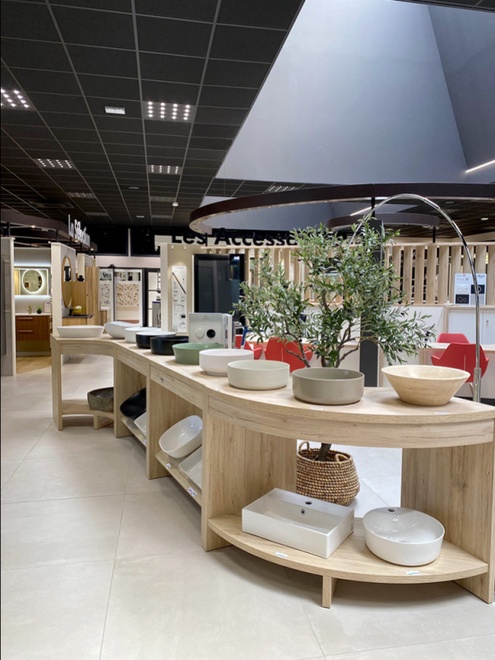 Magasin comptoir des fer Ville la grand