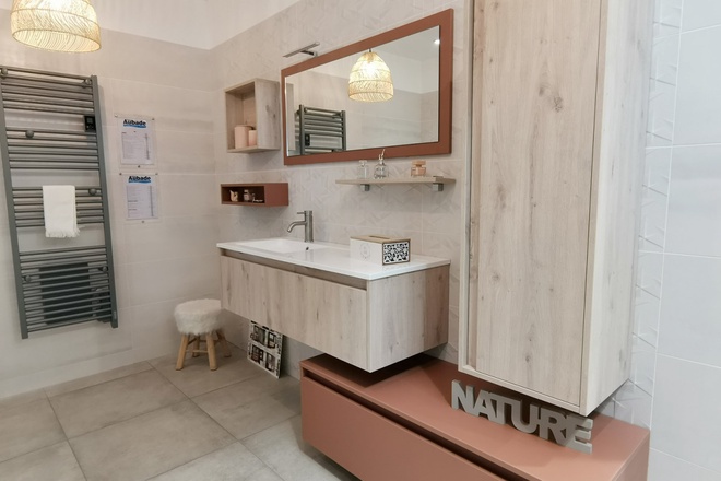 Ensemble meuble de salle de bains et miroir