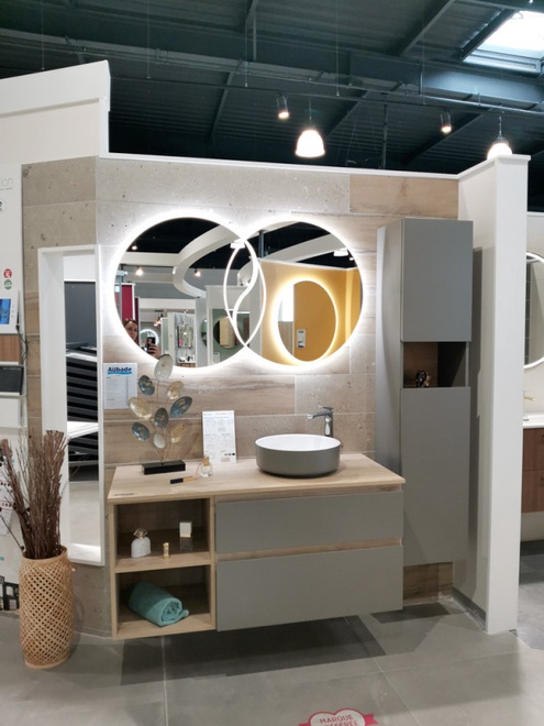 Meuble de salle de bains suspendu vasque à poser et miroirs ronds