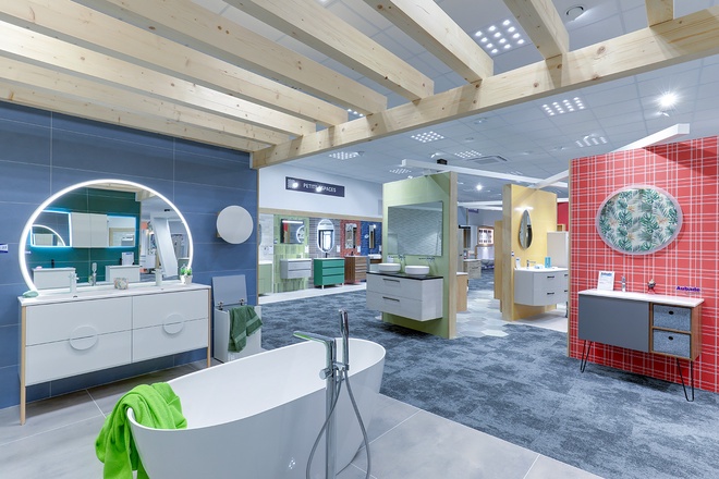 Meuble suspendu et baignoire ilôt